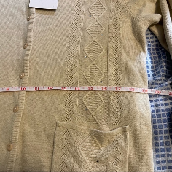 NWT Embellished Knit Cardigan Size Medium - Picture 11 of 12